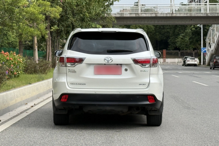 丰田 汉兰达 2017款 2.0T 两驱豪华版 7座车身外观6003