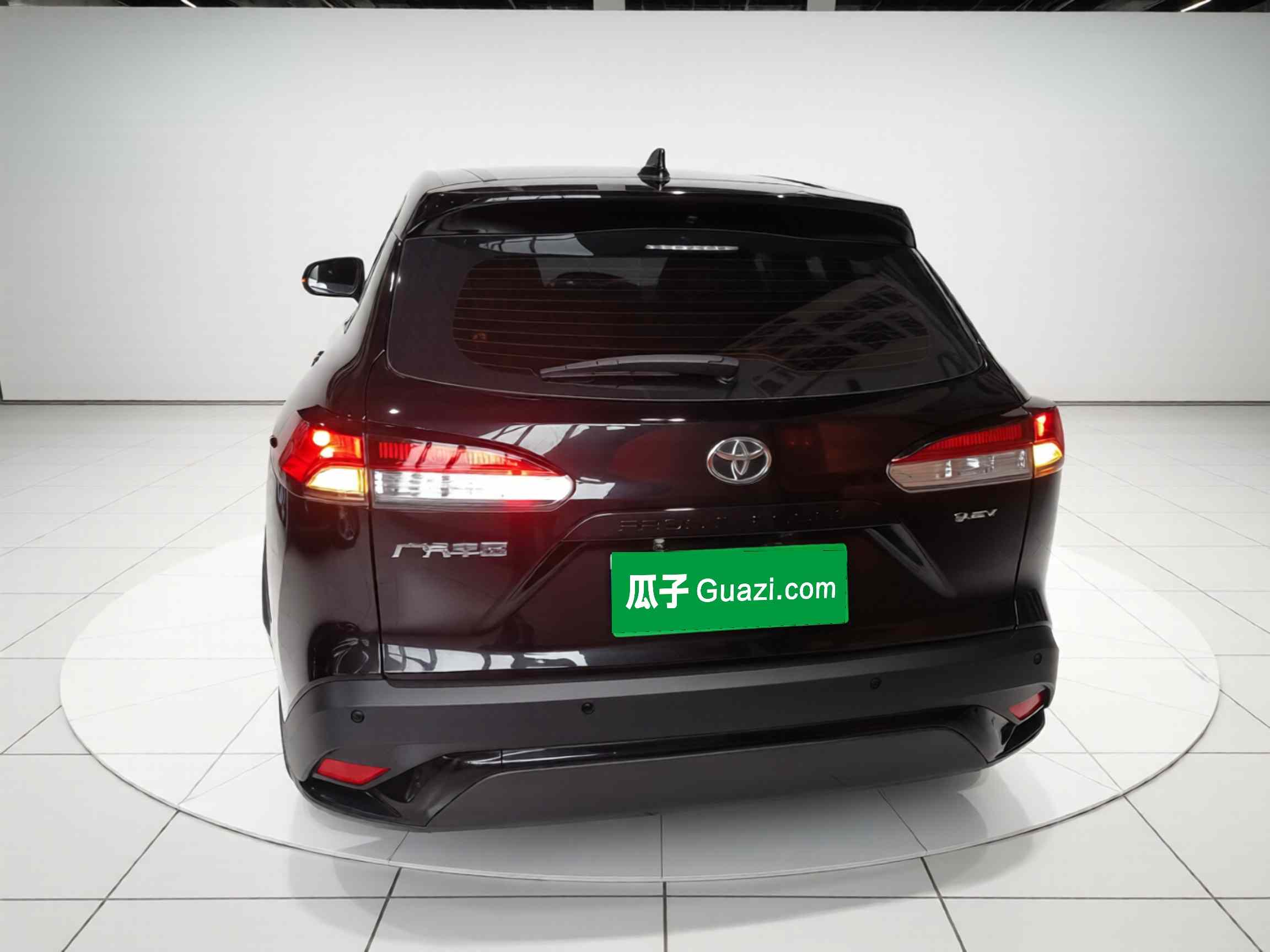 丰田 锋兰达 2024款 2.0L 智能电混双擎 领先版(3)
