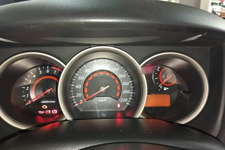 日产 轩逸 2018款 经典 1.6XE+ CVT领先版局部细节14