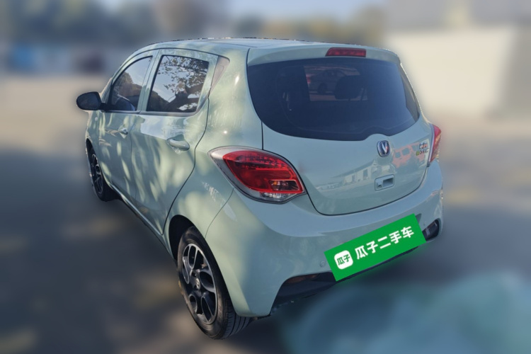 长安欧尚 奔奔E-Star 2021款 国民版 多彩款 磷酸铁锂（31.86kWh）车身外观6003