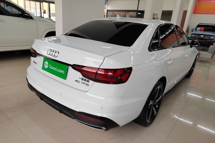 奥迪A4L 2024款 40 TFSI 豪华动感型车身外观7
