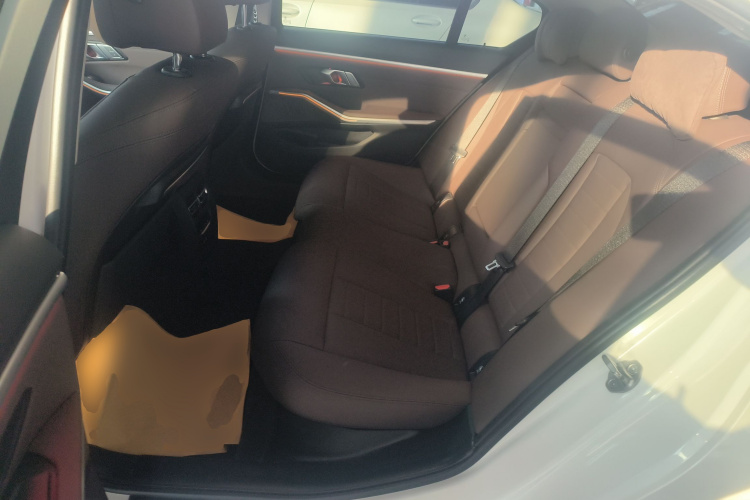 宝马3系 2022款 320Li M运动套装中控内饰21