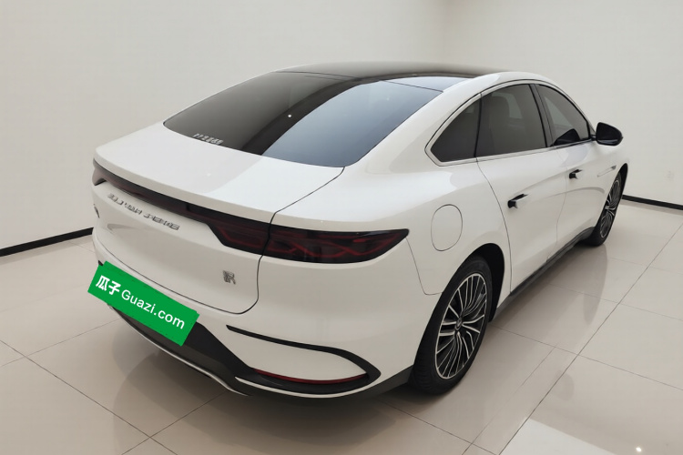 比亚迪 汉 2023款 DM-i 冠军版 121KM 尊荣型车身外观7