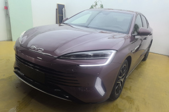 比亚迪 海豹 2024款 荣耀版 DM-i 1.5T 121km 旗舰型