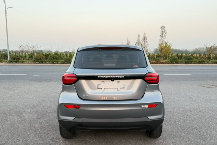 零跑汽车 零跑T03 2022款 炫晶版车身外观6001