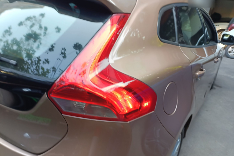 沃尔沃V40 2015款 1.6T 智逸版车身外观6004