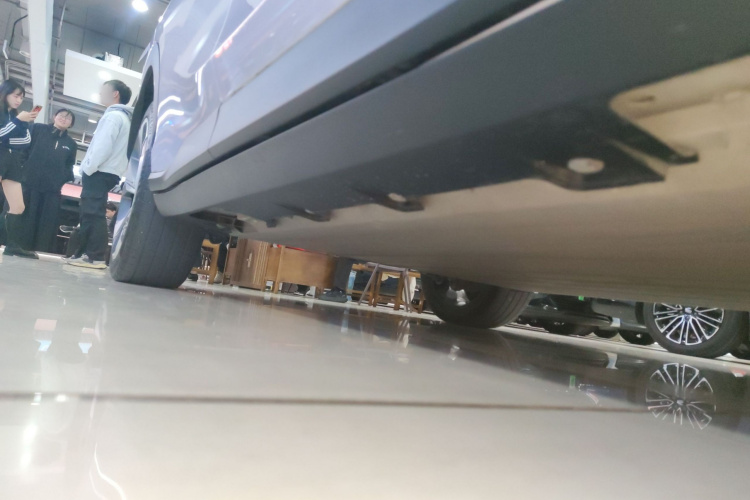 埃安 AION V 2021款 Plus 80 领航智驾版 三元锂局部细节9001