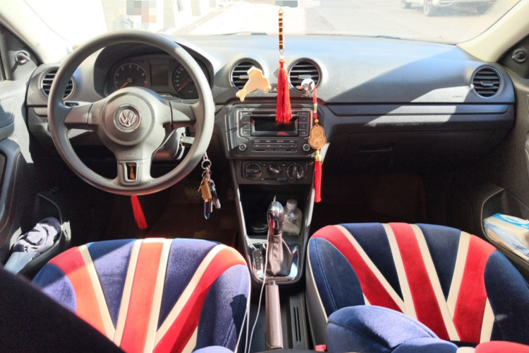 大众 捷达 2015款 1.6L 自动时尚型中控内饰12