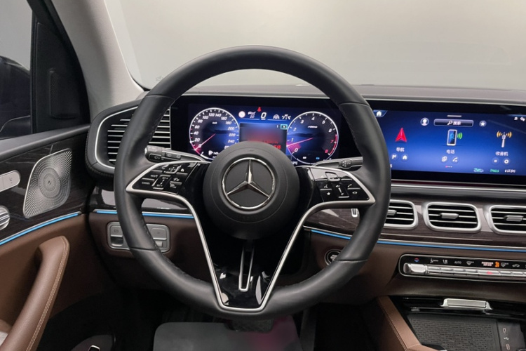 奔驰GLE 2024款 GLE 350 4MATIC 时尚型中控内饰7001