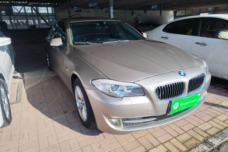 宝马5系 2013款 520Li 典雅型车身外观3