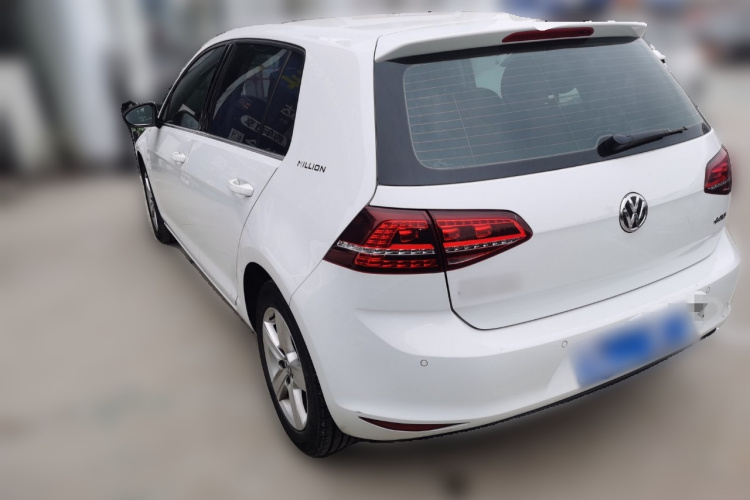 大众 高尔夫 2017款 1.6L 自动舒适百万辆纪念版车身外观5