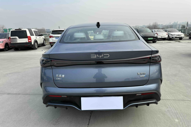 比亚迪 海豹06新能源 2025款 DM-i 智驾版 120KM尊享型车身外观6004