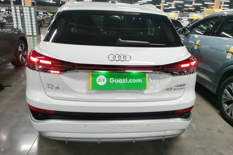 奥迪Q4 e-tron 2024款 40 e-tron 创行版车身外观6