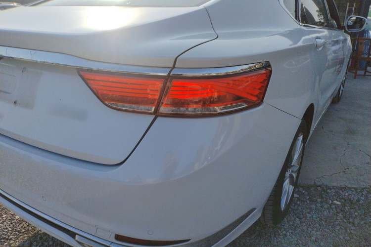 吉利汽车 博瑞 2018款 1.5T MHEV 耀动版车身外观6006