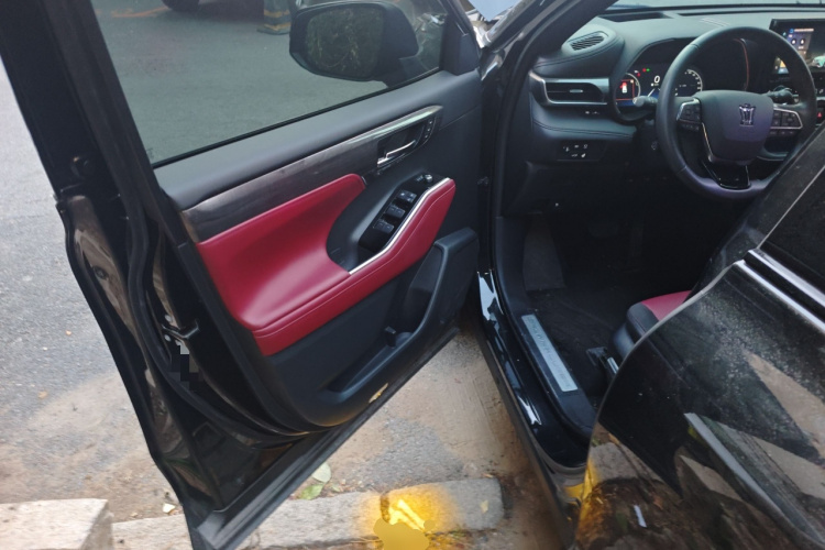 丰田 皇冠陆放 2024款 2.5L HEV四驱旗舰版中控内饰20