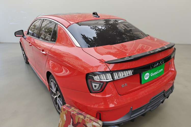 领克03 2019款 1.5TD DCT劲Pro版 国VI车身外观5