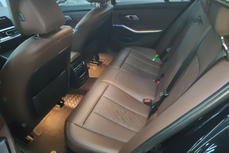 宝马3系 2022款 325i M运动套装中控内饰21