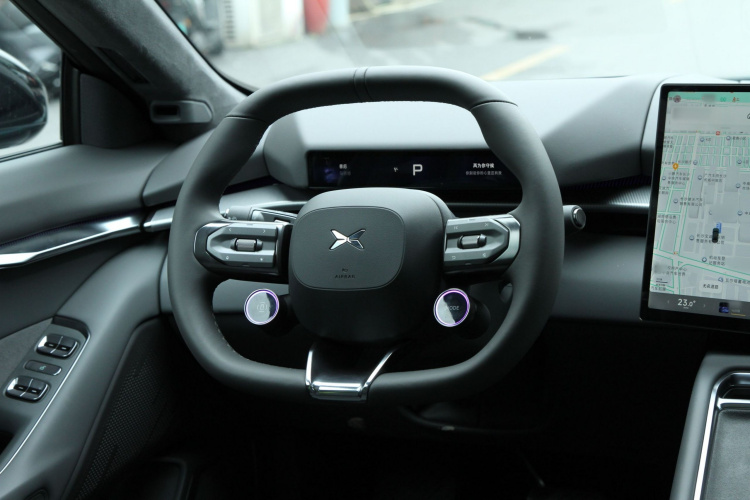 小鹏P7 2025款 750 四驱高性能 Ultra中控内饰7011
