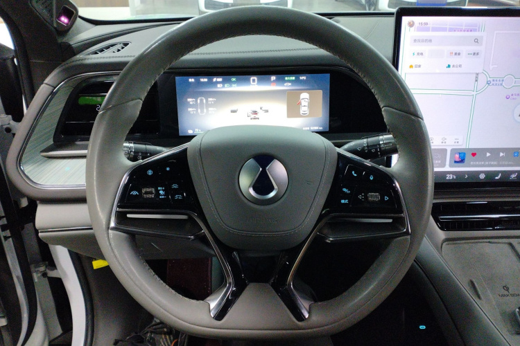 腾势N7 2023款 长续航性能版局部细节13