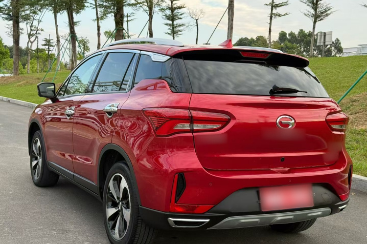 广汽传祺 传祺GS4 2018款 235T 自动两驱豪华智联版车身外观6006