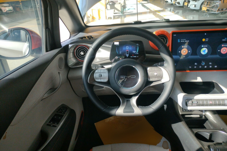 比亚迪 海豚 2021款 405km 时尚版中控内饰13