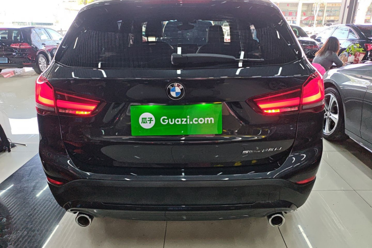 宝马X1 2022款 sDrive25Li 领先型车身外观6