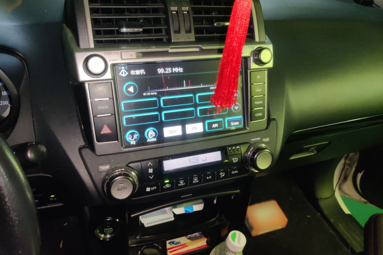 丰田 普拉多 2015款 2.7L 自动标准版局部细节16