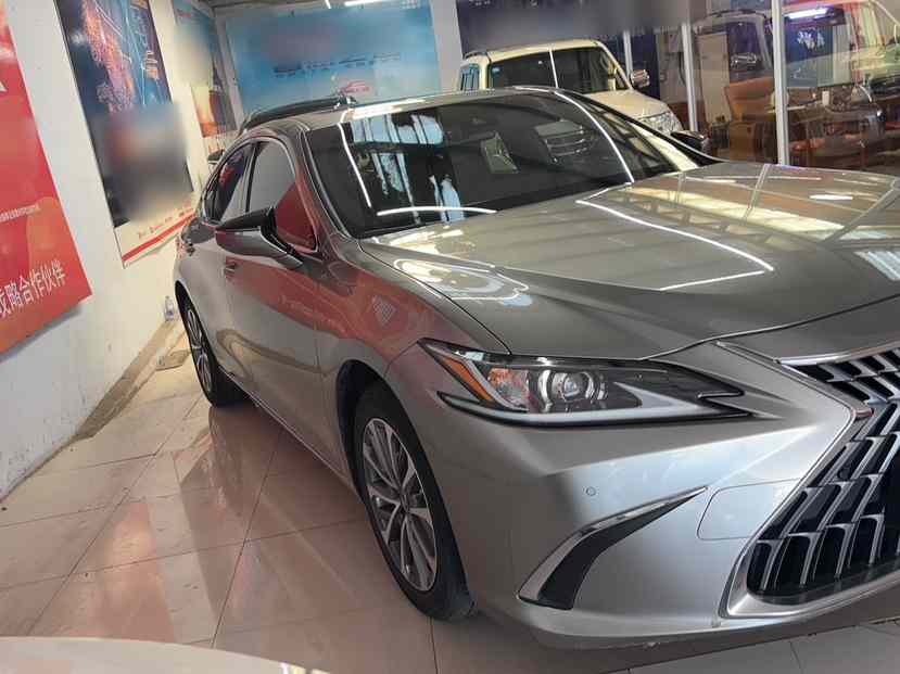 雷克萨斯ES 2022款 200 卓越版(2)