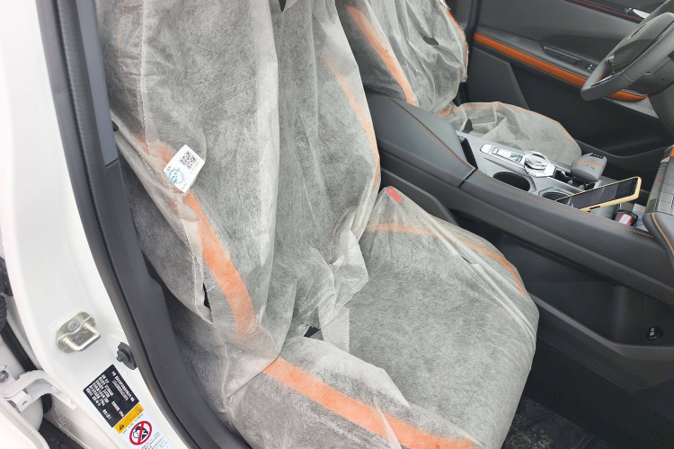 长安UNI-V 2025款 1.5T 500Bar高能版局部细节41