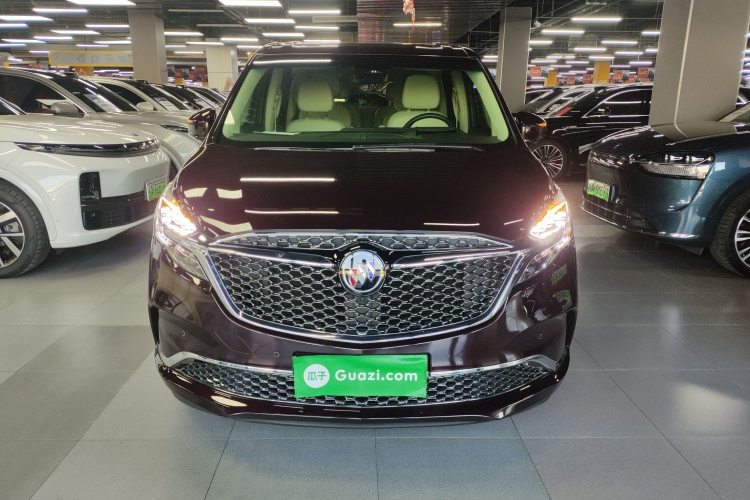 别克GL8 2020款 Avenir艾维亚 六座贤礼版车身外观2