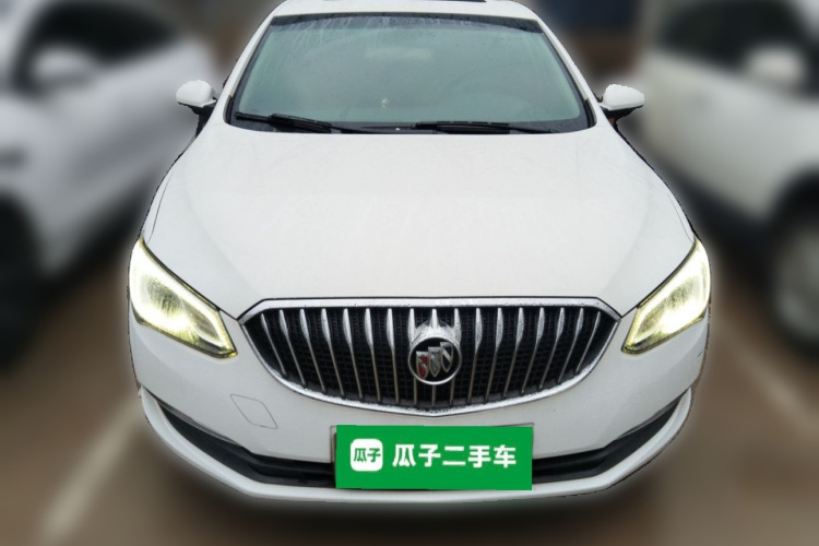 别克 英朗 2016款 15N 自动精英型车身外观2