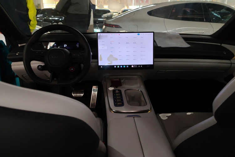 小米汽车 小米SU7 2024款 四驱超长续航高阶智驾Max版中控内饰7002