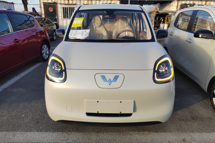 五菱汽车 宏光MINIEV 2025款 四门版 进阶款车身外观2