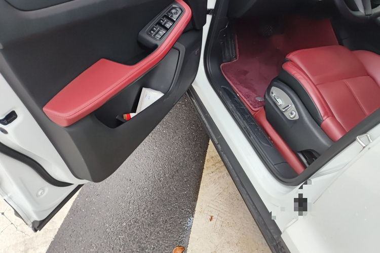 保时捷 2023款 Macan 2.0T中控内饰20