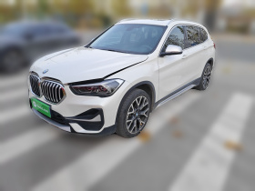 宝马X1 2022款 xDrive25Li 尊享型