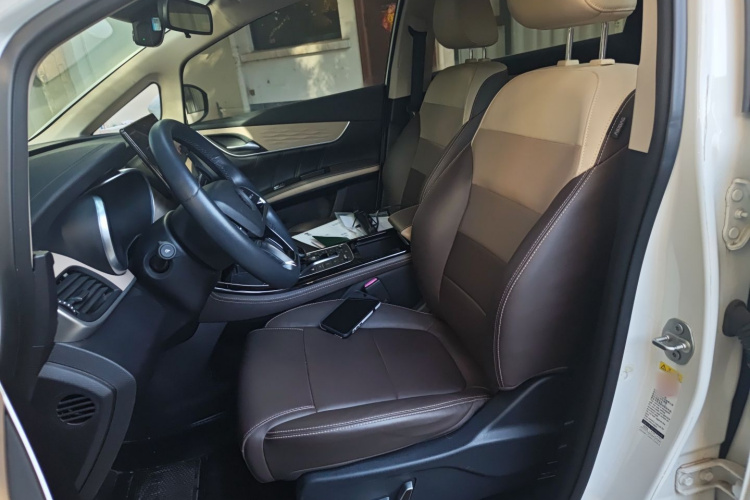 比亚迪 宋MAX新能源 2022款 DM-i 105KM 行政版局部细节19