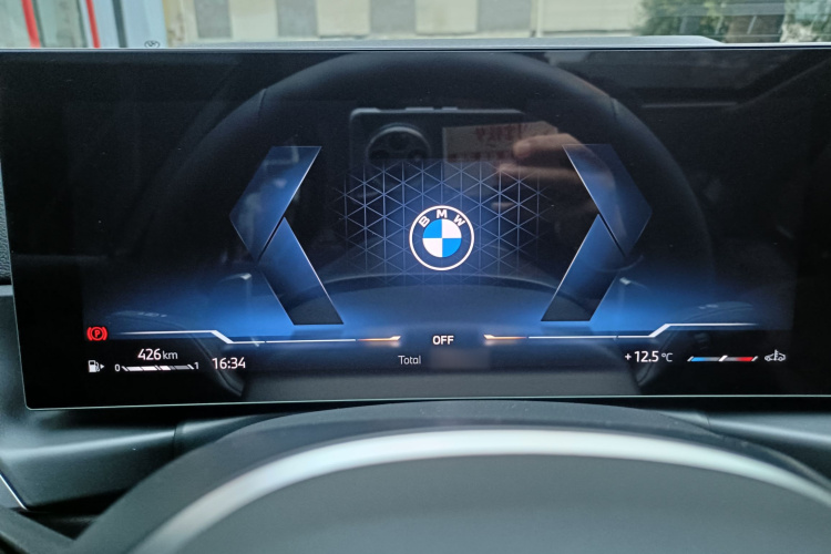 宝马3系 2024款 325Li M运动曜夜套装中控内饰7009