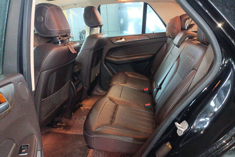 奔驰GLE 2017款 GLE 320 4MATIC 动感型中控内饰7004