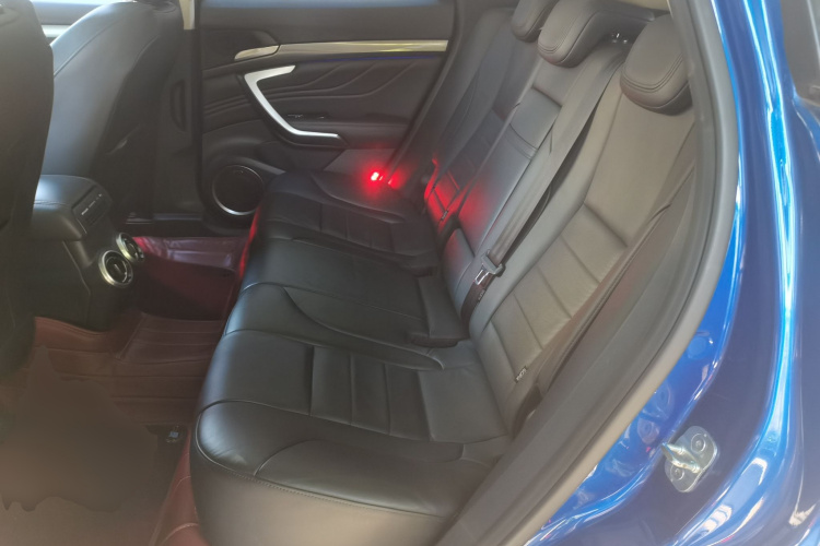 魏牌 VV7 2017款 2.0T 旗舰型中控内饰7004