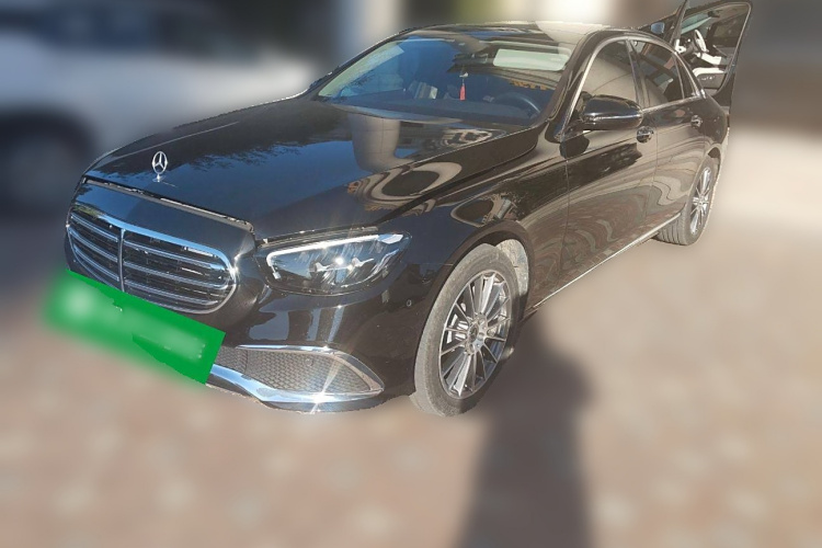 奔驰E级 2021款 E 260 L 4MATIC车身外观1