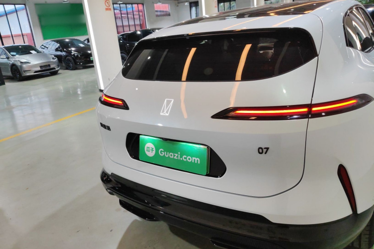 阿维塔07 2024款 Pro+纯电版车身外观6004