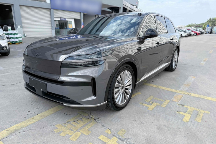 乐道L90 2025款 Max 六座版车身外观1