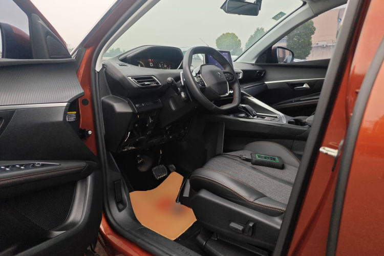 标致4008 2018款 350THP 精英版中控内饰20