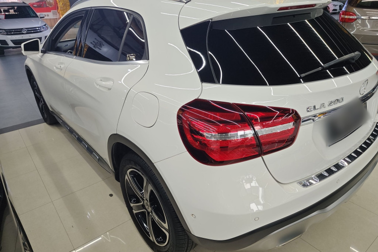 奔驰GLA 2018款 GLA 200 时尚型车身外观6003