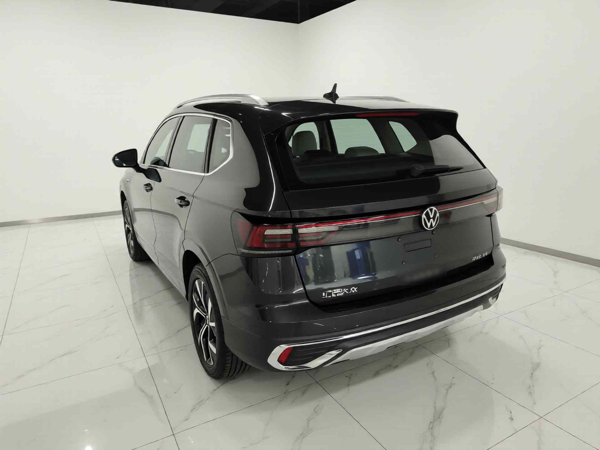大众 途岳 2023款 300TSI 两驱满月版(3)