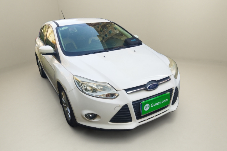 福特 福克斯 2012款 两厢 1.6L 手动舒适型车身外观3