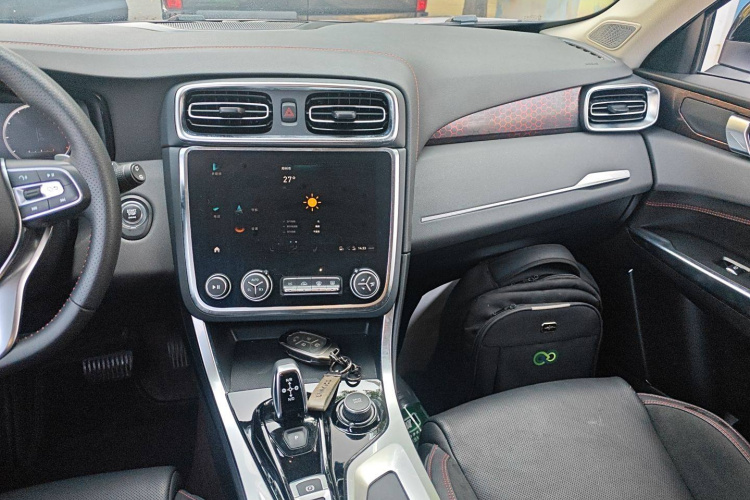 领克01 2019款 2.0T 四驱劲Pro版 国VI局部细节16