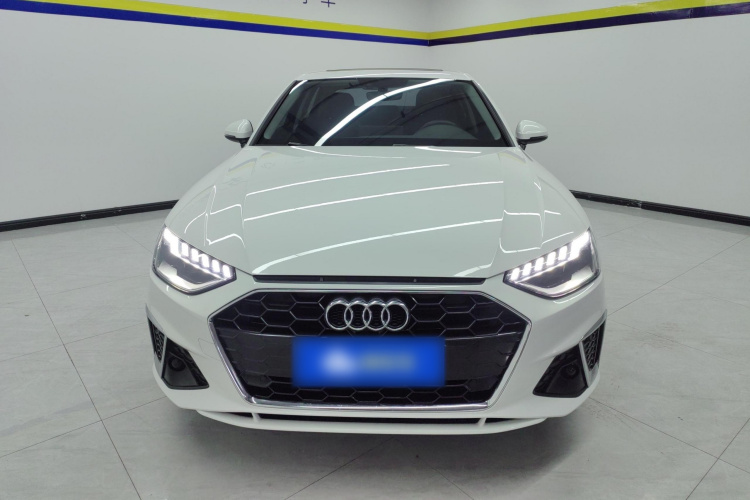奥迪A4L 2020款 40 TFSI 时尚动感型车身外观2
