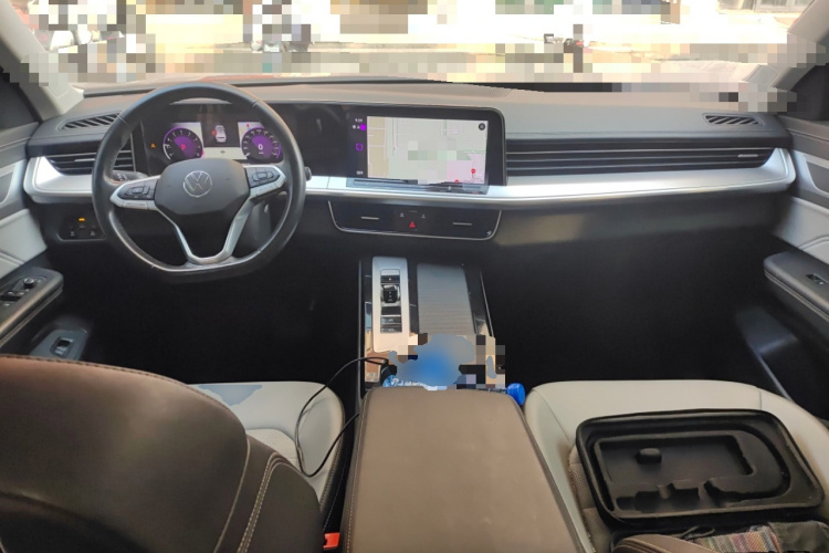 大众 揽巡 2023款 330TSI 豪华巡逸版中控内饰12