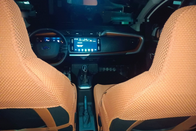 吉利汽车 远景X1 2017款 1.3L 自动乐趣版中控内饰7002